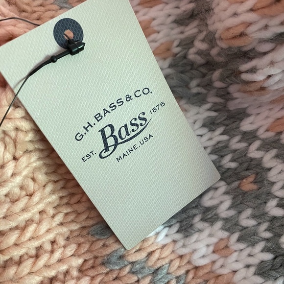 *G.H. BASS & CO* Pink Pom Earflap Braid Beanie Hat - Picture 4 of 5